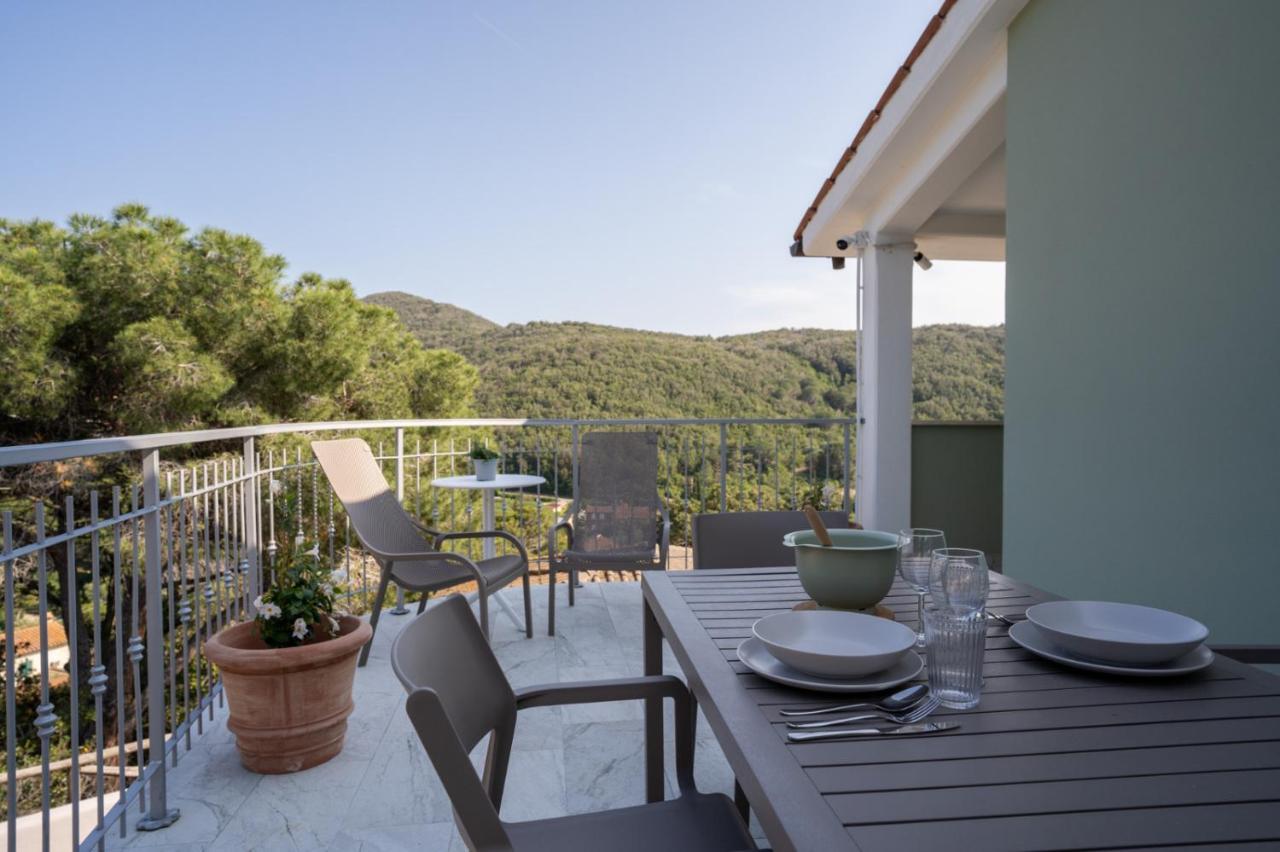 Elbitat Homes Bagnaia  Extérieur photo
