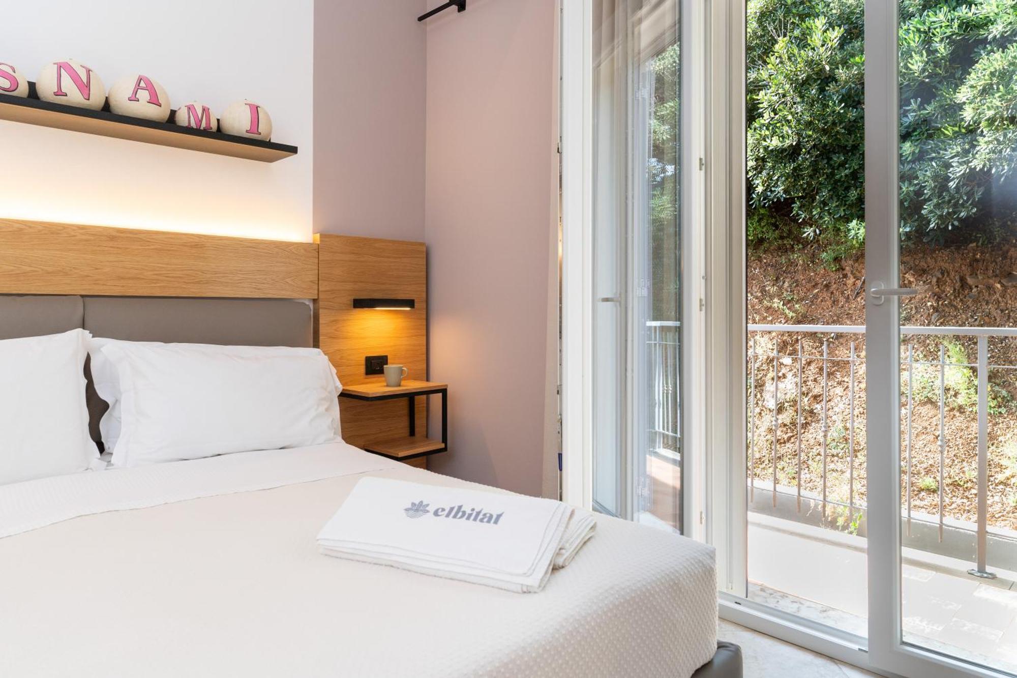 Elbitat Homes Bagnaia  Extérieur photo